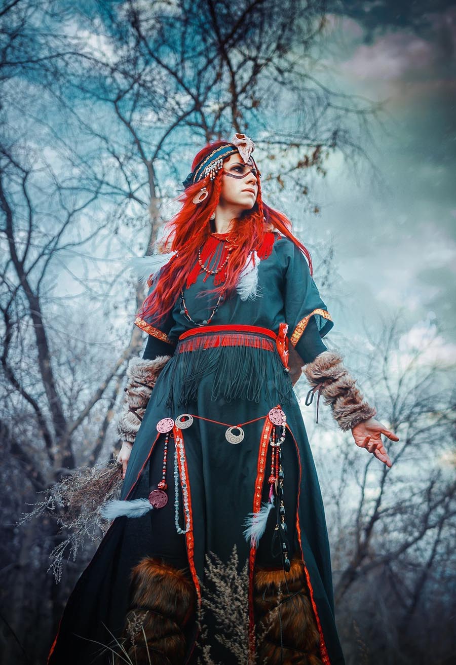 Take a pause and enjoy Girls in Slavic costumes — streaming from Abidjan